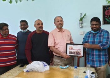 നാസർ ഒടിയാരിക്ക് യാത്രയയപ്പ് നൽകി