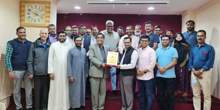 സാം പൈനമൂടിന് യാത്രയയപ്പ് നൽകി