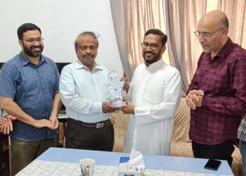 യാത്രയയപ്പ് നൽകി